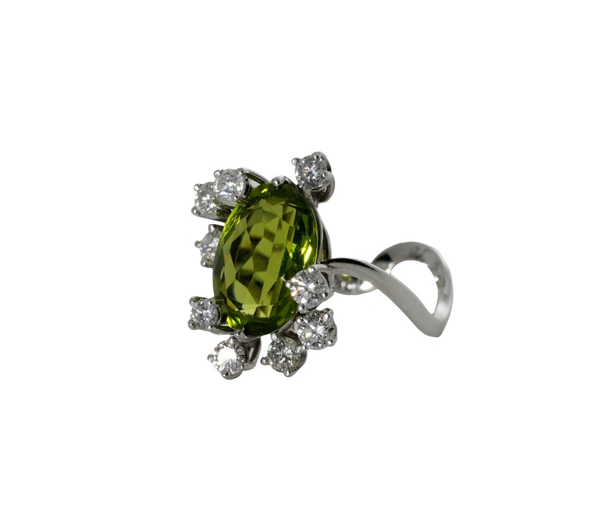 Eleganter Peridot-Ring in 750er Weißgold mit Brillanten1