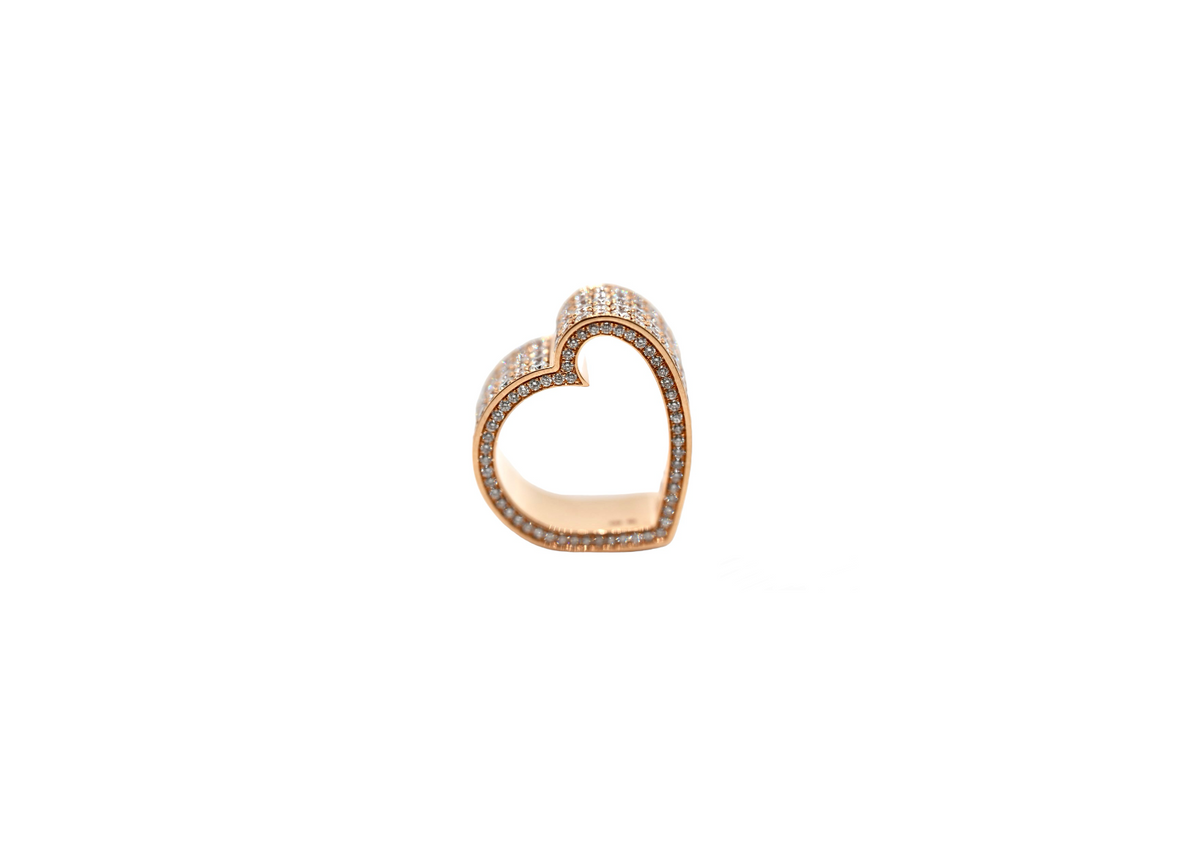 Roger Dubuis Herzring aus 18 Karat Roségold mit 4,93 Karat Diamanten D/IF0